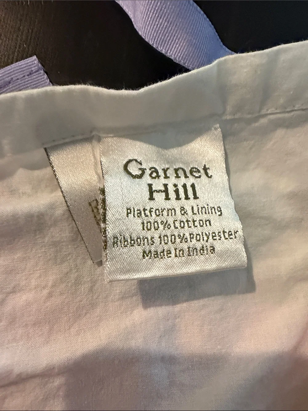 Garnet Hill Grosgrain ribbon bed skirt. Double/Full bed